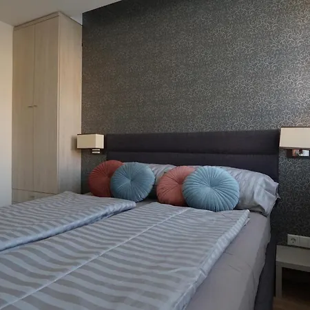 Galerius Golden 아파트 *