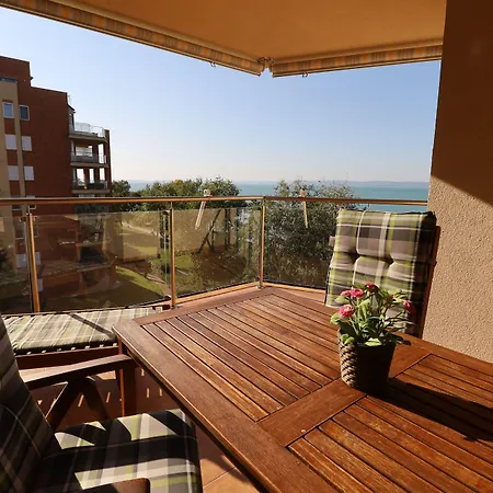 Galerius Golden Apartment *
